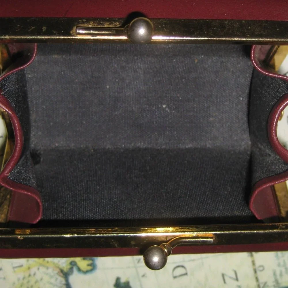 ❤️Rare! CHRISTIAN DIOR Burgundy Mini Framed Kisslock Coin Purse Wallet
